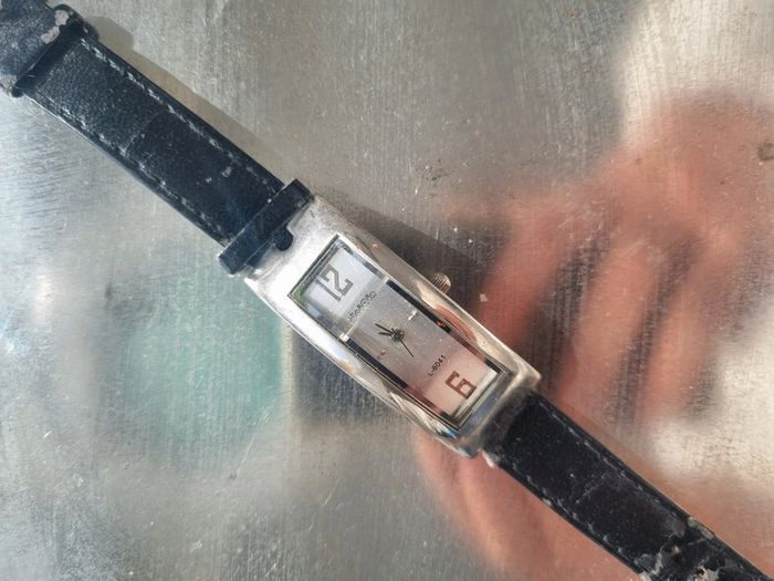 Montre vintage noir - photo numéro 8