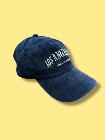 Casquette couleur gris noir