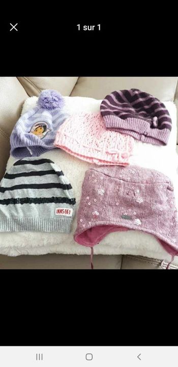 1 bonnet 6.12 mois