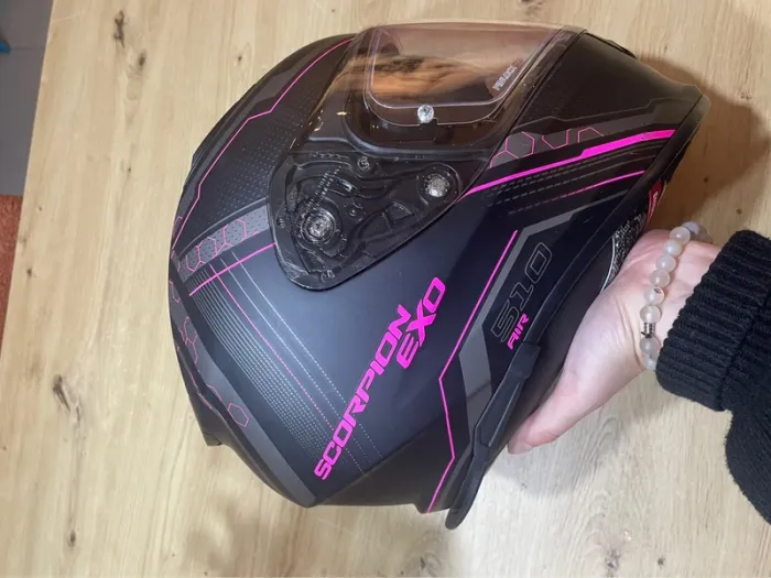 Casque moto femme Scorpion Exo 510 Air – Taille XS – Noir/Rose – Excellent état - photo numéro 4