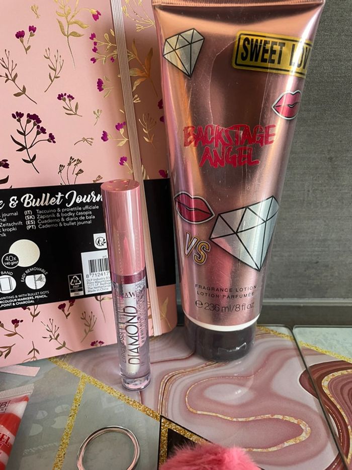 Lot accessoires pour Femme/Fille - photo numéro 3