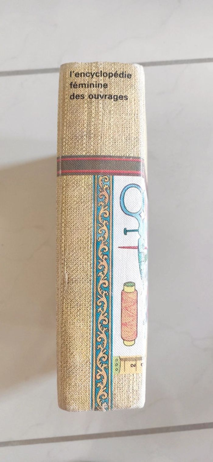 Encyclopédie féminine des ouvrages - photo numéro 2