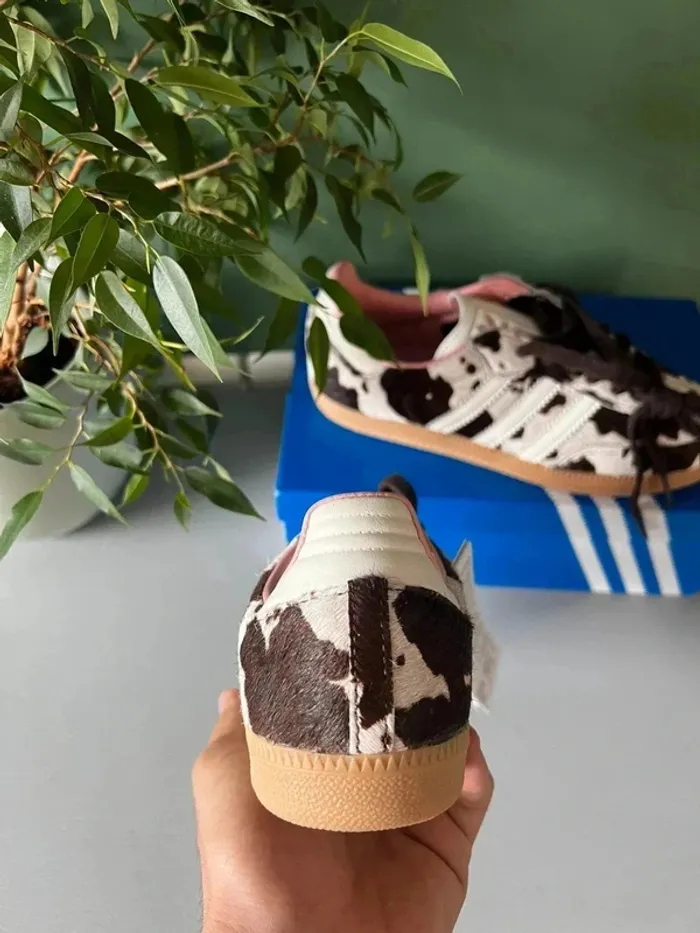 adidas Samba OG imprimé vache - photo numéro 5