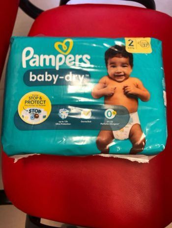 Lot de 6 couches pampers baby-dry taille 2