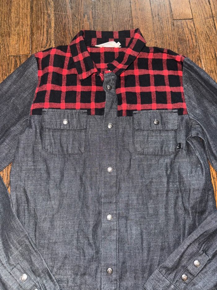 Chemise eleven 14 ans - photo numéro 2