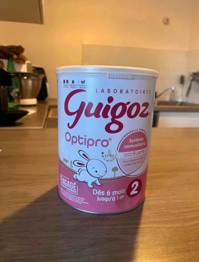 Boîte de lait guigoz optipro. 2 éme âge. Neuf