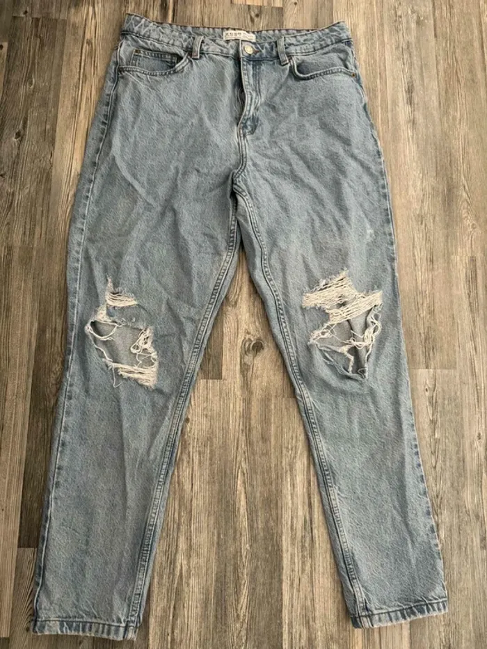 Jean troue Primark T42