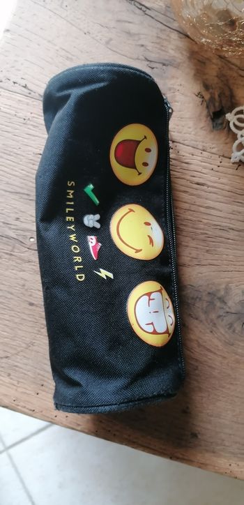 Trousse smiley