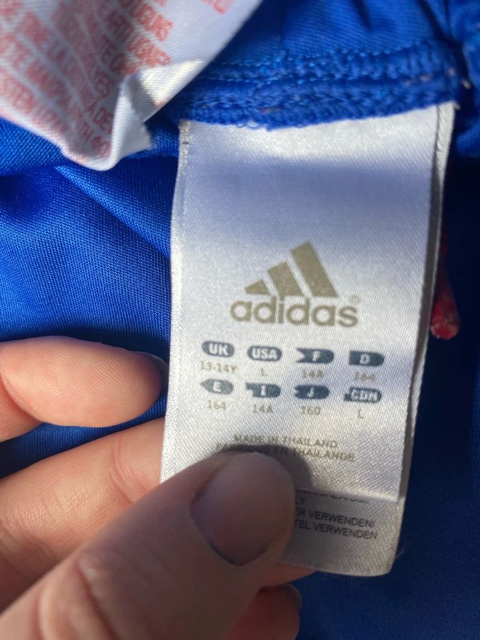 Short bleu et blanc Adidas 14 ans - photo numéro 4