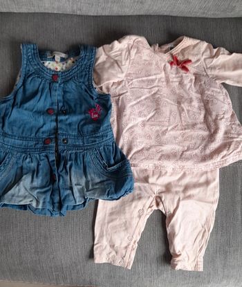 Lot 1 robe + 1 ensemble