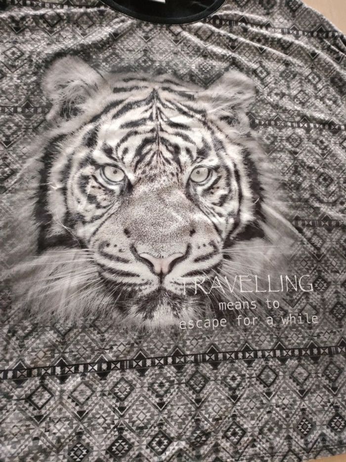 T-shirt large - photo numéro 2