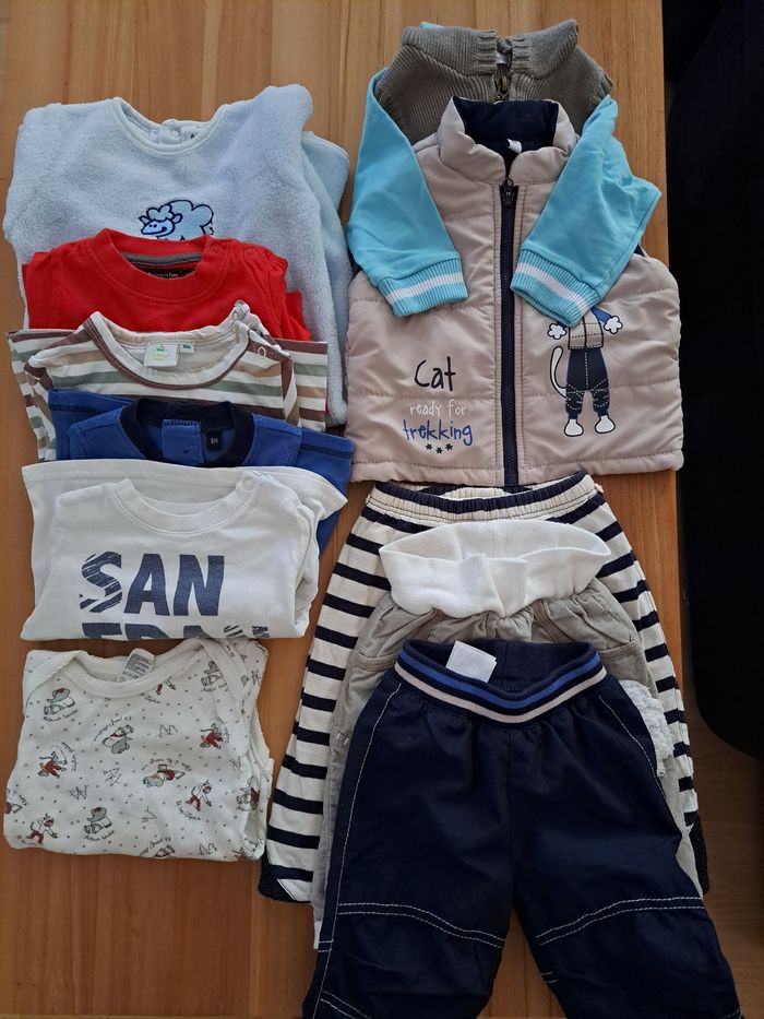 Lot vêtements garçon 6mois - photo numéro 2