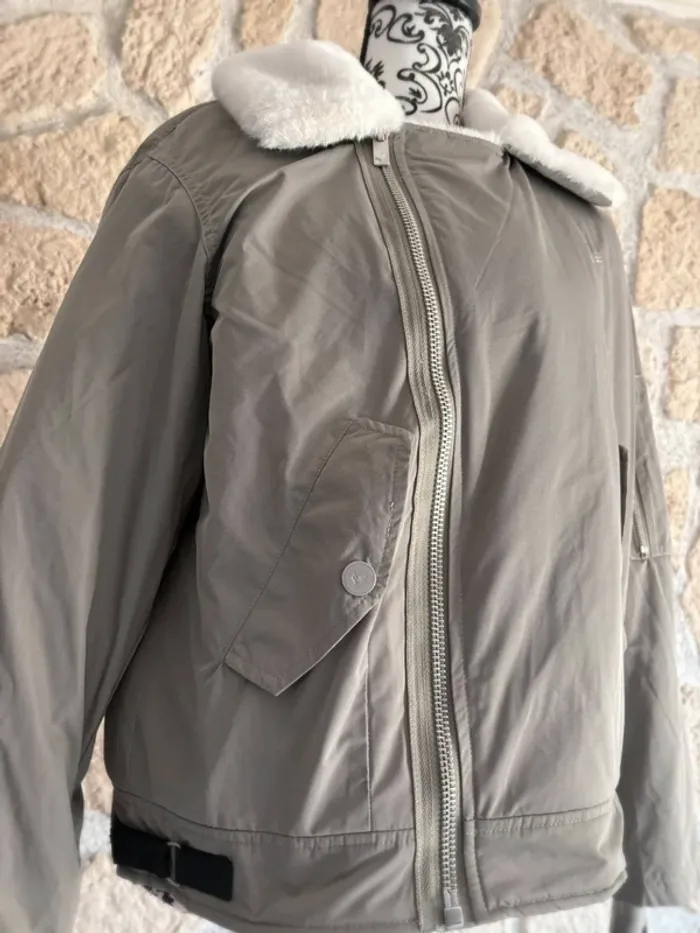 Blouson manteau veste taupe Kaporal S – Col sherpa blanc, neuf avec étiquettes - photo numéro 4