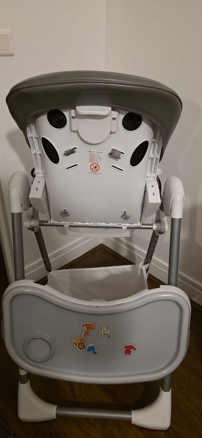 Chaise reglable bébé (quasi neuve) - photo numéro 2