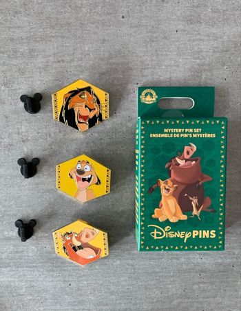 Lot 3 pin’s le roi lion éclats de rire