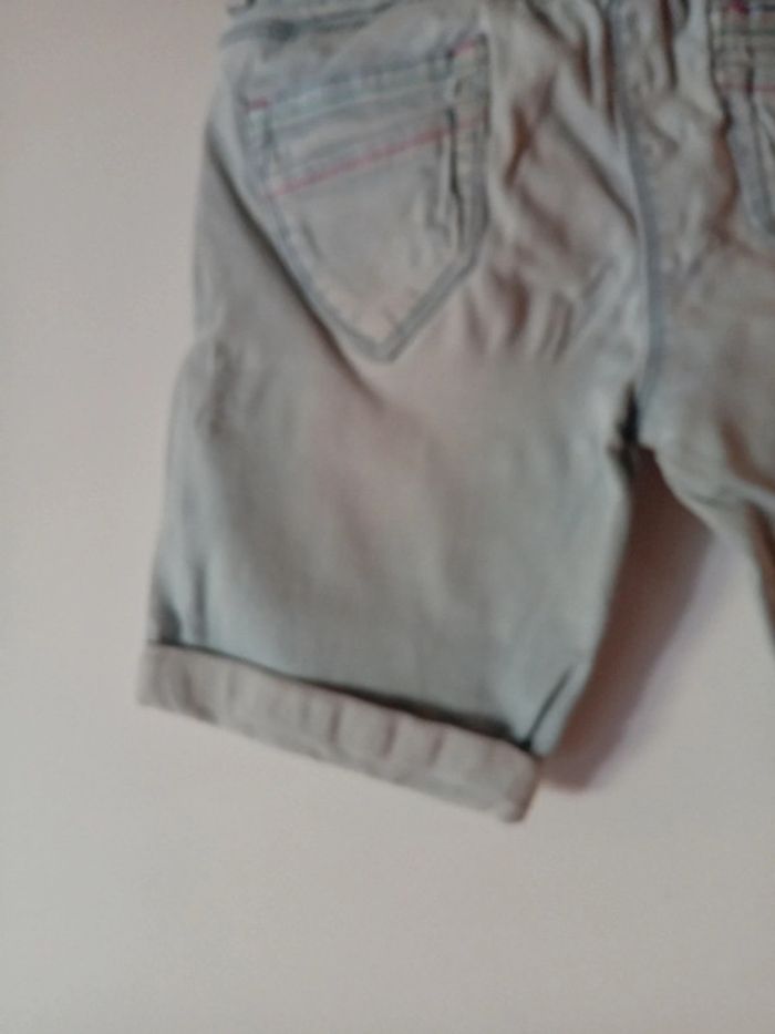 Short en jean bleu clair 4 ans - photo numéro 10