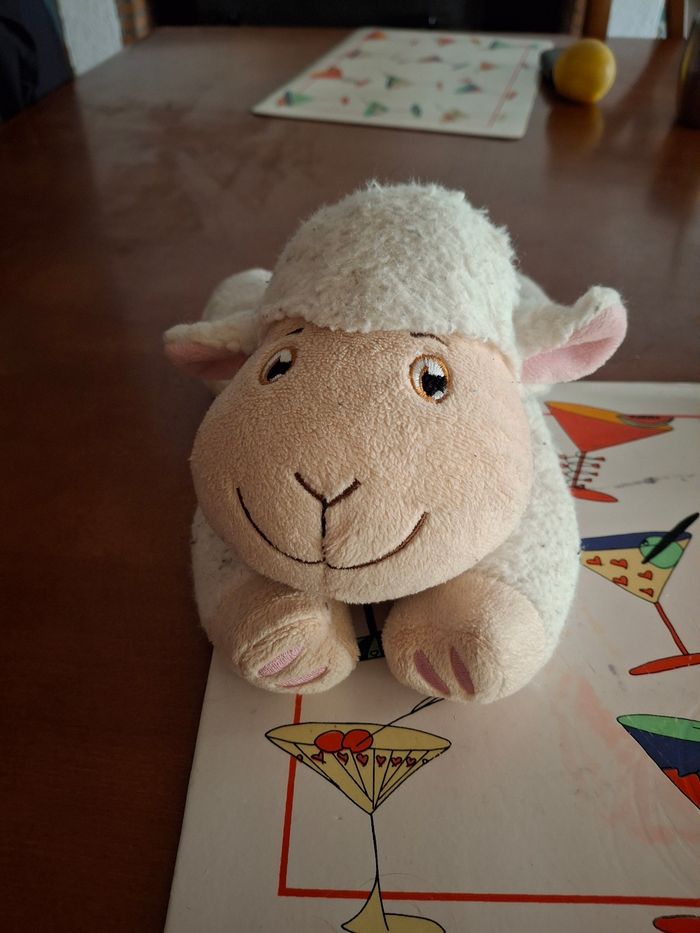 Doudou divers : 2 euros le doudou . Le tout à 16 euros - photo numéro 8