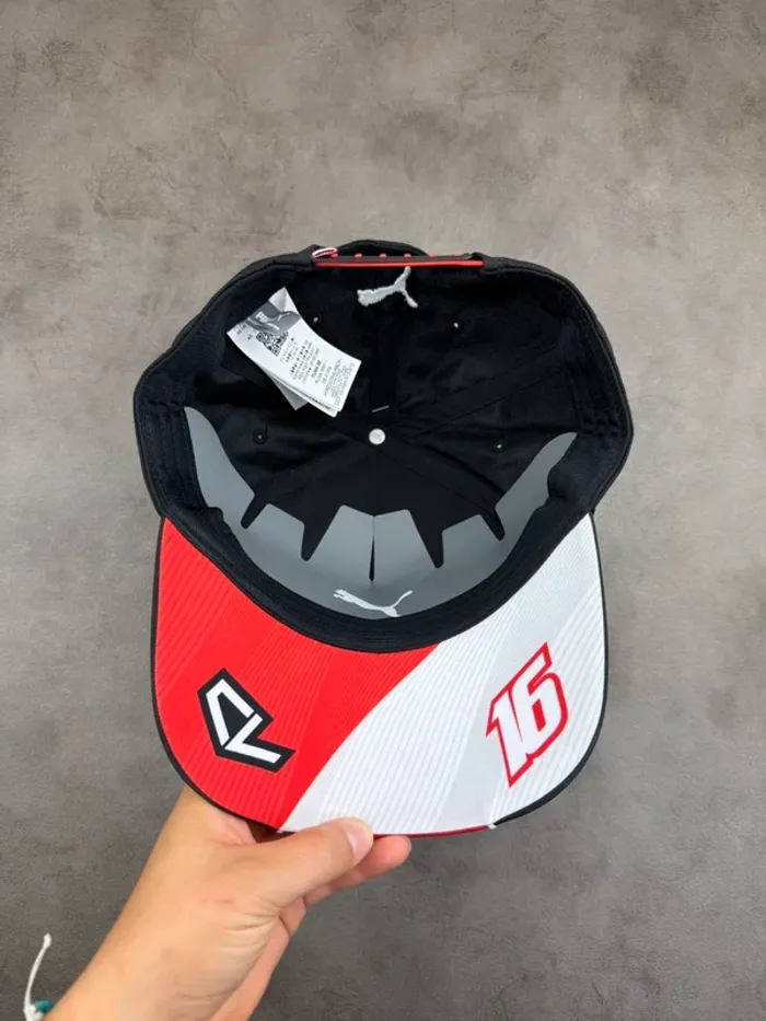 Casquette Puma Ferrari Charles Leclerc 16 Noir et Rouge Neuve - photo numéro 7