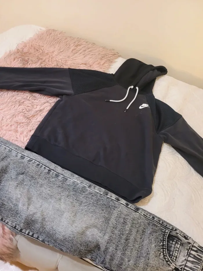 Pull nike noir + pontalon noir
