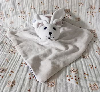 Doudou lapin Bambino