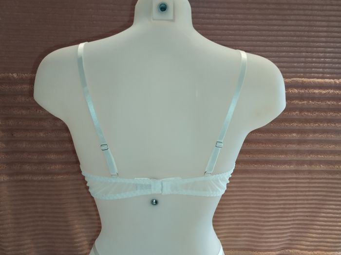 Ensemble sous vêtements blanc - photo numéro 7