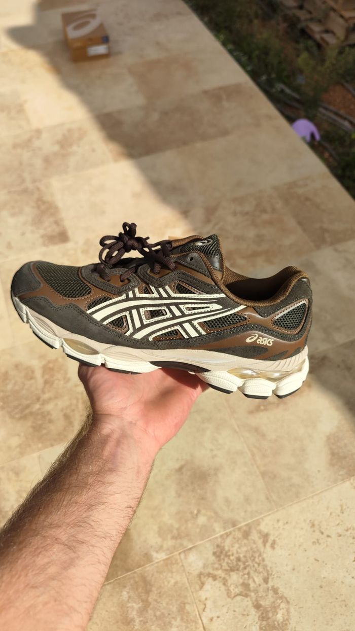 Asics Nyc Gel - Black coffee/Feather grey pointure 44