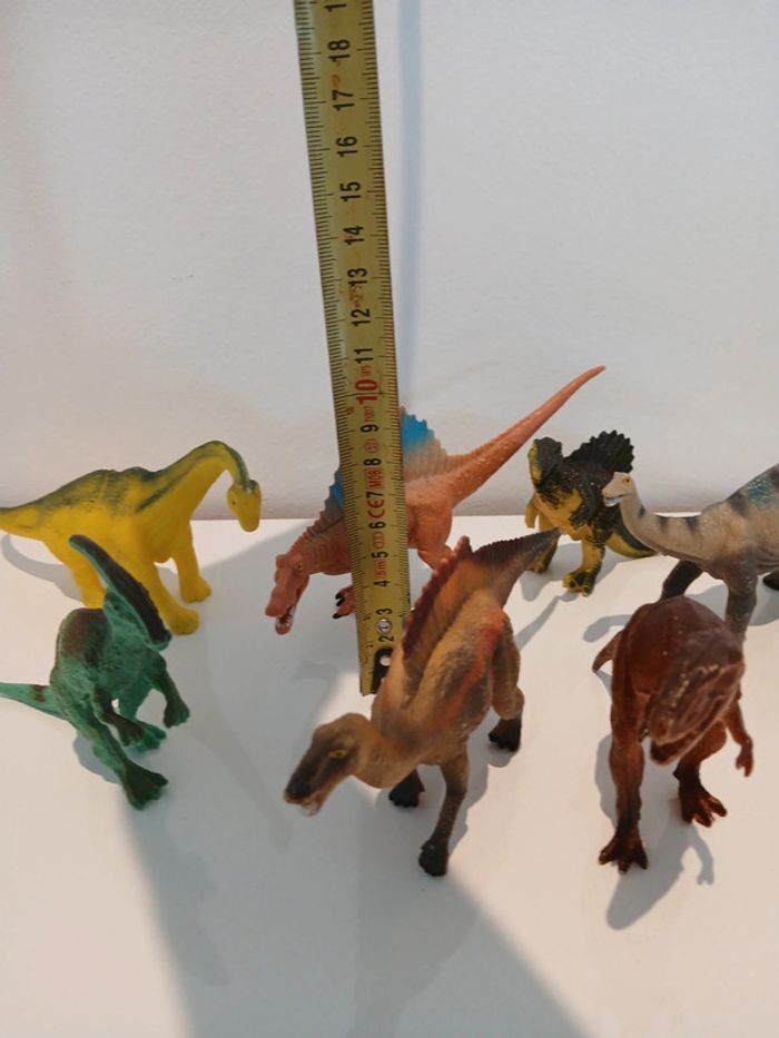 Lot de 7 dinosaures - photo numéro 2
