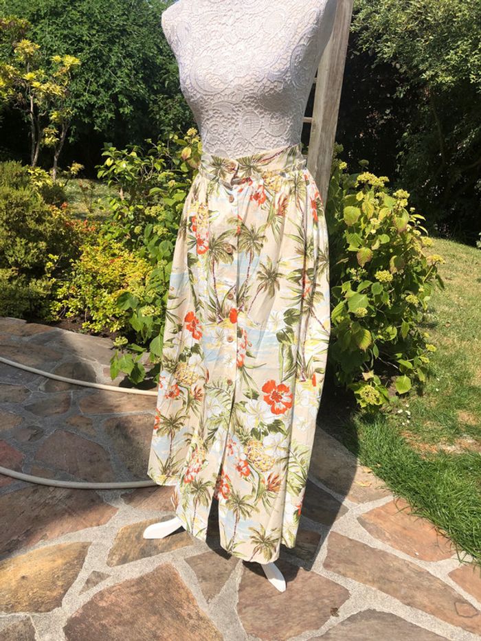 Jupe Zara neuve taille XS - photo numéro 4