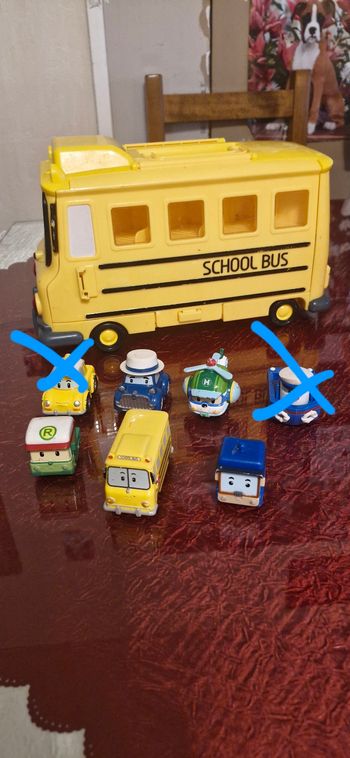 Bus Robocar poli