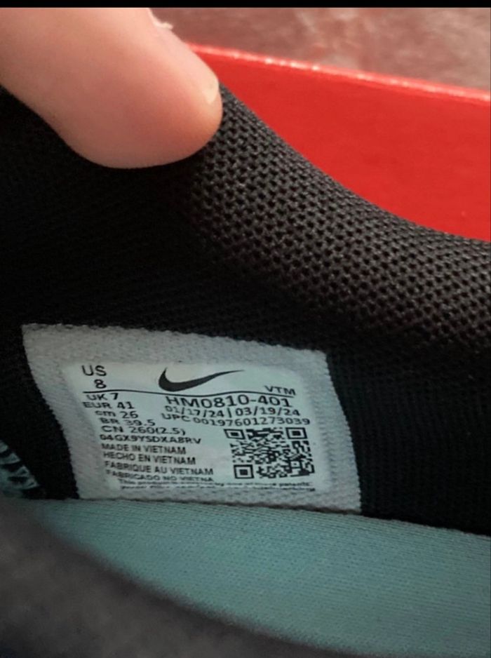 Basket Nike Air Max DN  bleu et noire - taille 41 - photo numéro 4