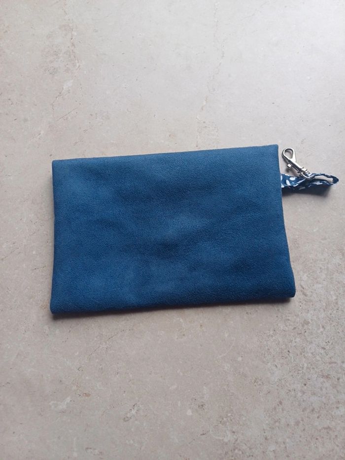 Pochette en velours marine - photo numéro 3