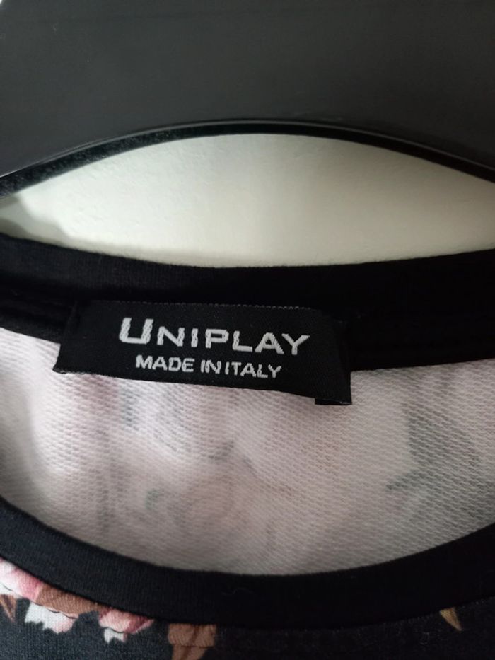T-shirt Uniplay "Chillin Paris" - photo numéro 3