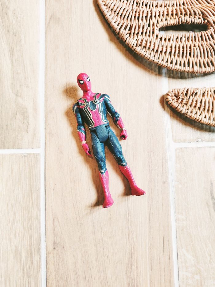 💫Figurine Spider-man Avengers Marvel Iron Spider marque Hasbro