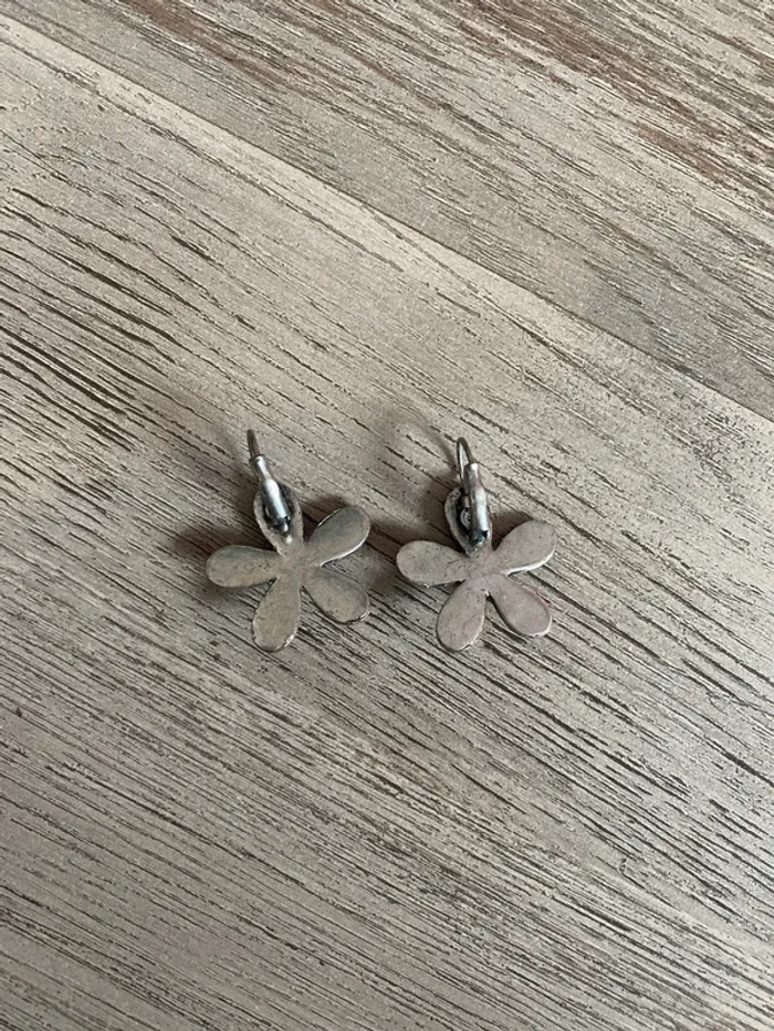 Boucles d’oreilles à fleurs vintage - photo numéro 3