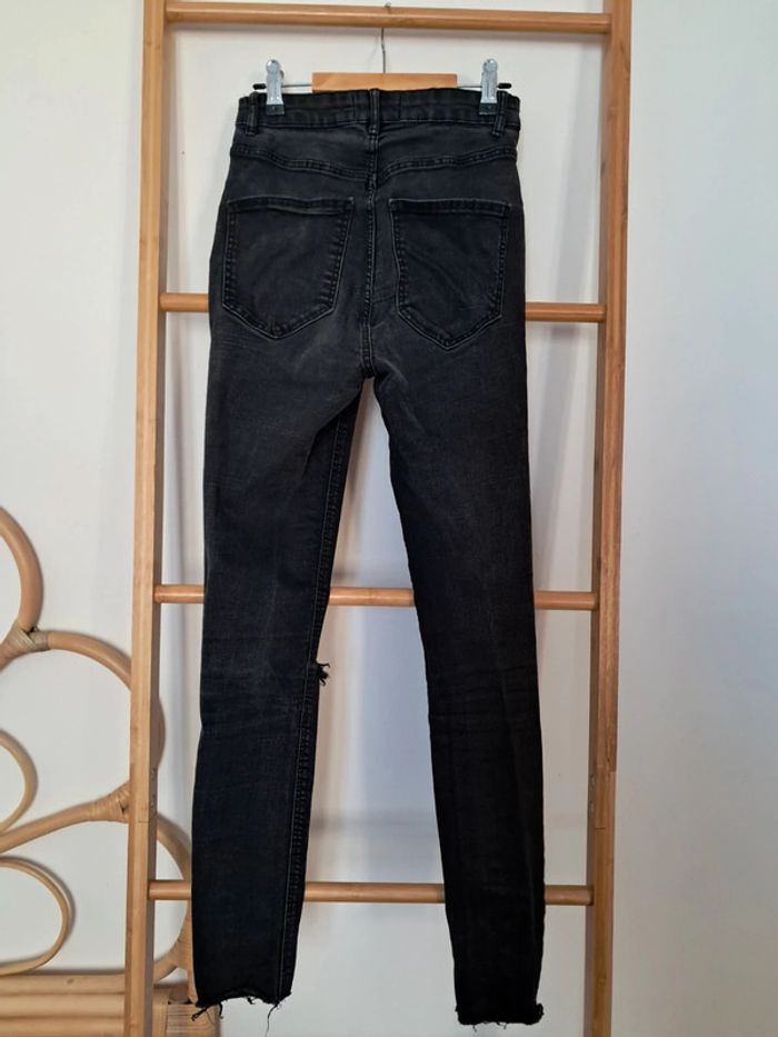 Jeans noir à trou taille haute skinny Zara S 36 bon état - photo numéro 3