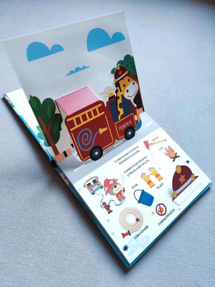 Livre pop UP avec volets à soulever - photo numéro 5