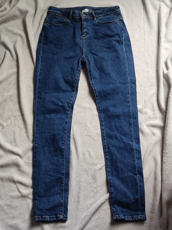 Jean droit taille 38 - photo numéro 2
