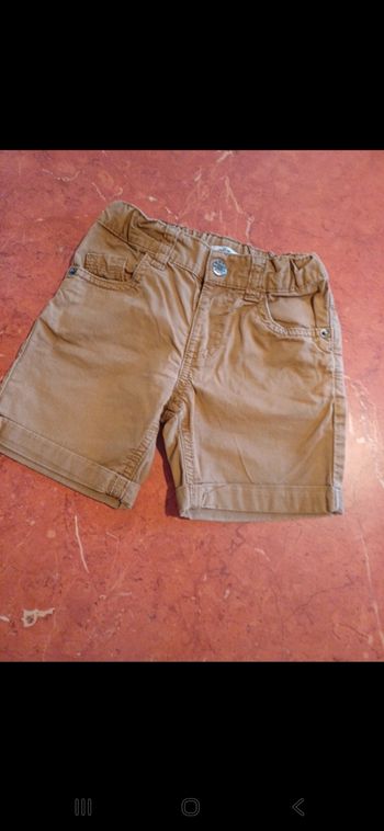 Short garçon taille 4 ans
