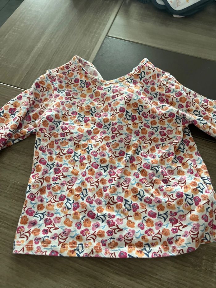 T-shirt à fleur