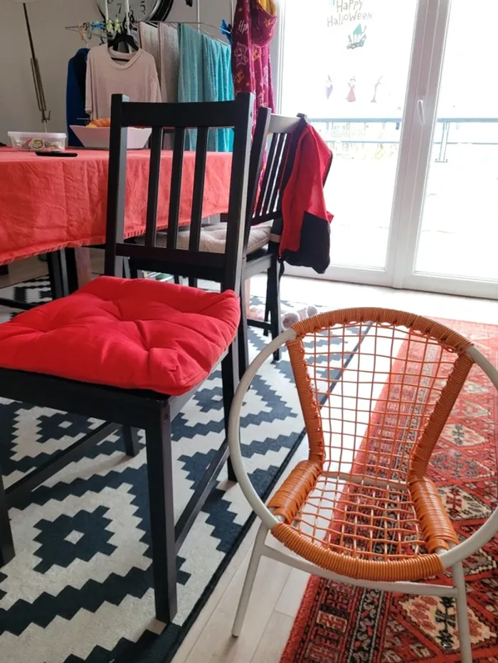 Petite chaise - photo numéro 3