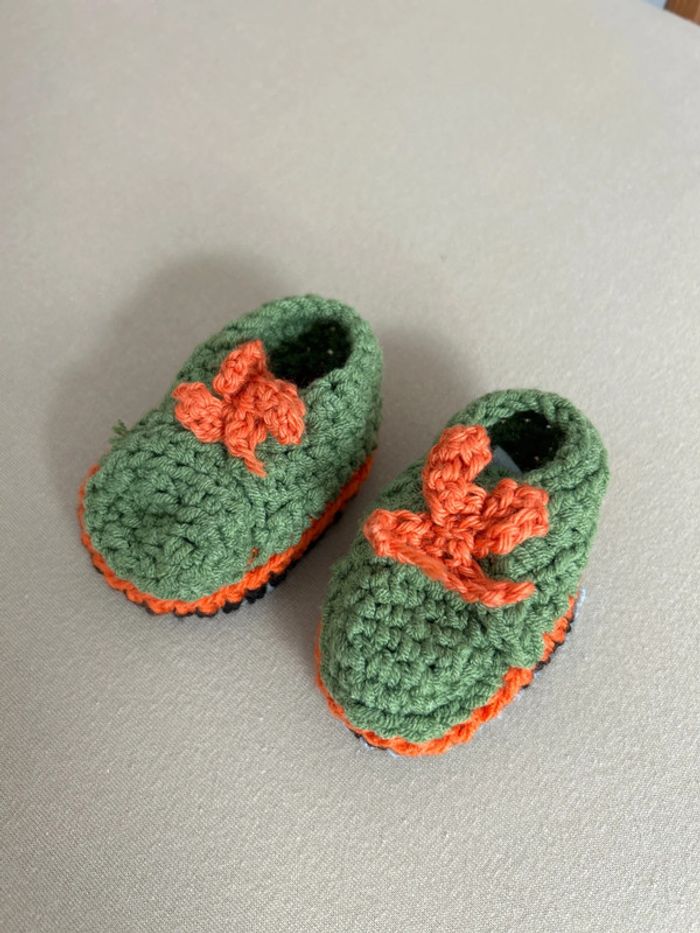 Lot bonnet chaussons moufles tricoter - photo numéro 4