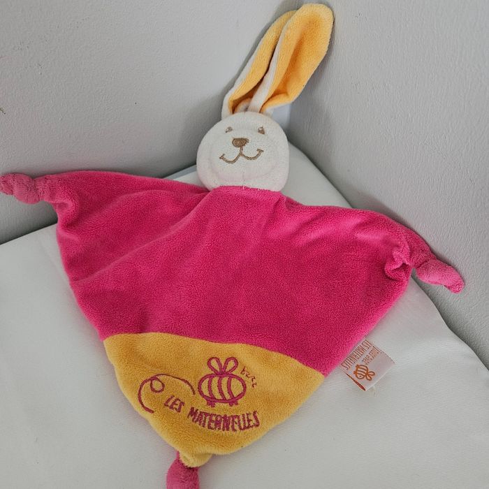 Doudou lapin les maternelles
