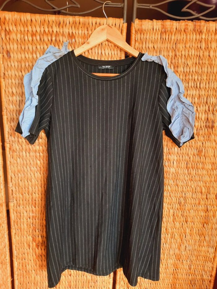 Robe Zara noire rayée L