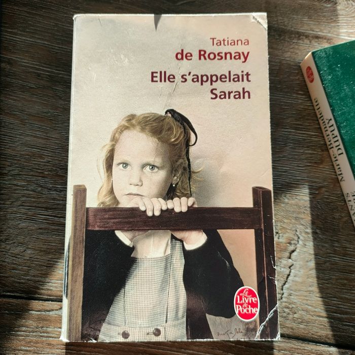 Lot livres Lucinda Riley Aurélie Valognes Agnès Ledig Mélissa da Costa - photo numéro 4