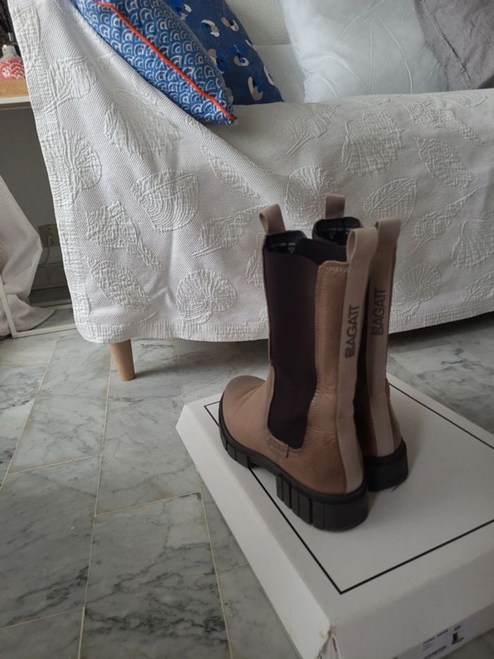 Bottines bagatt en cuir pointure 40 couleur taupe - photo numéro 5