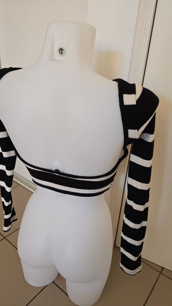 Croc top dos nu bershka taille s - photo numéro 5