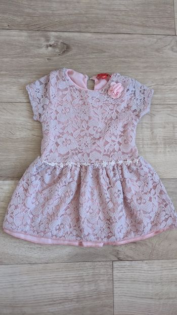 Petite robe en dentelle rose Tissaia 6 Mois