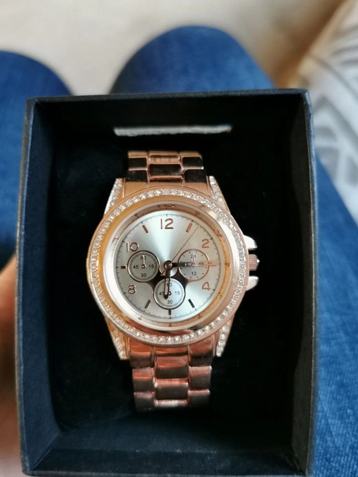 Montre or rosé Claire's - photo numéro 2