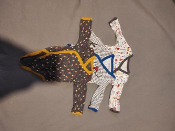 Lot de 3 bodies taille 1 mois