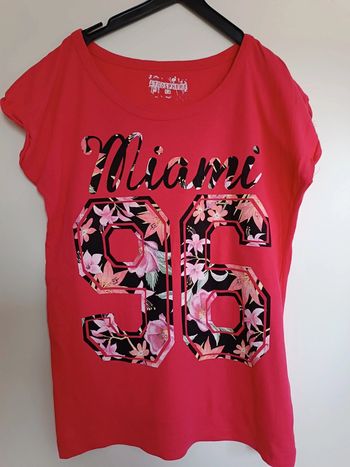 T-shirt framboise -encolure ronde taille 40 - Primark - très bon état